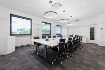 Konferenzraum "Kubus" in der Tagungslocation bei München mit Platz für bis zu 18 Personen.